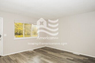 1957 S Christine St in Westland, MI - Building Photo - Building Photo