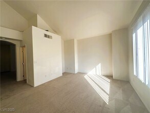 2610 Rimpacific Cir in Las Vegas, NV - Building Photo - Building Photo