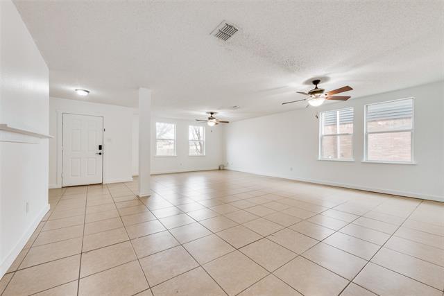 1309 Cherokee Rose Ln in Burleson, TX - Building Photo - Building Photo