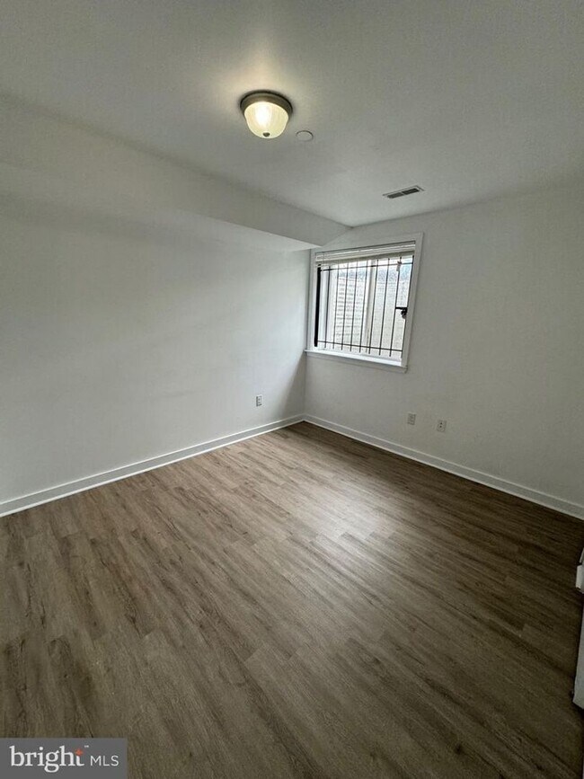 1515 W Seybert St in Philadelphia, PA - Building Photo - Building Photo