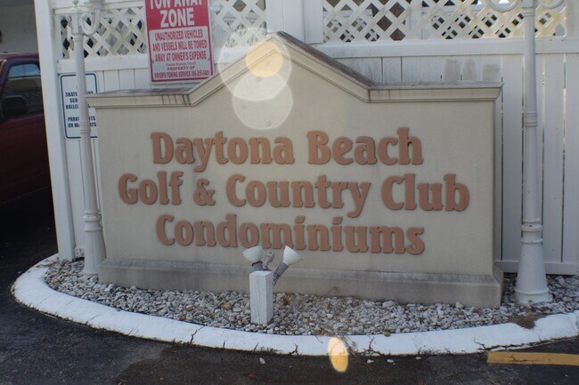 1500 Virginia Ave in Daytona Beach, FL - Building Photo - Building Photo