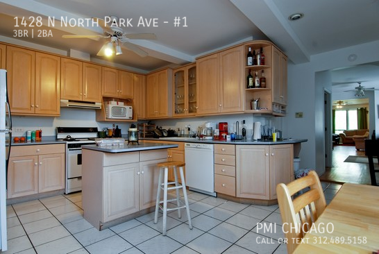 1428 N North Park Ave in Chicago, IL - Foto de edificio