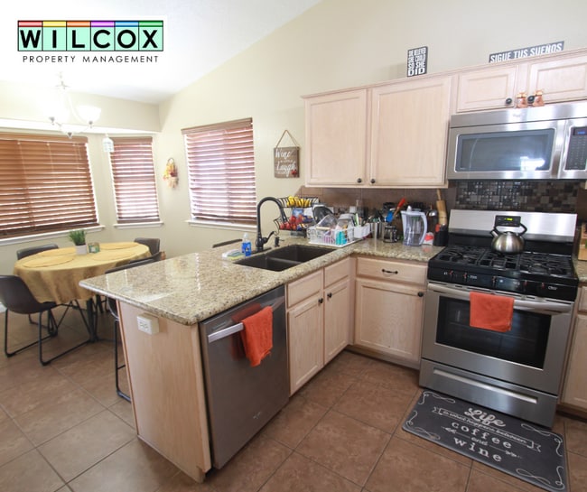 3815 Buckingham St in Farmington, NM - Building Photo - Building Photo