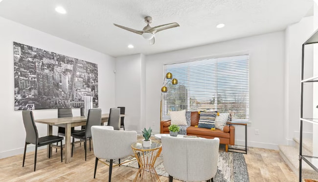 1812 W Irini Ln in South Jordan, UT - Building Photo - Building Photo