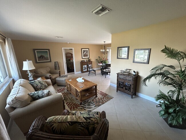 2331 Bremen Ct in Punta Gorda, FL - Building Photo - Building Photo