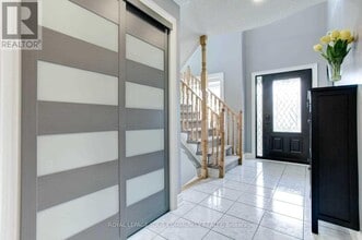 372 Marble Pl in Newmarket, ON - Building Photo - Building Photo