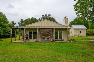 5564 Co Rd 220 in Anderson, TX - Building Photo - Building Photo