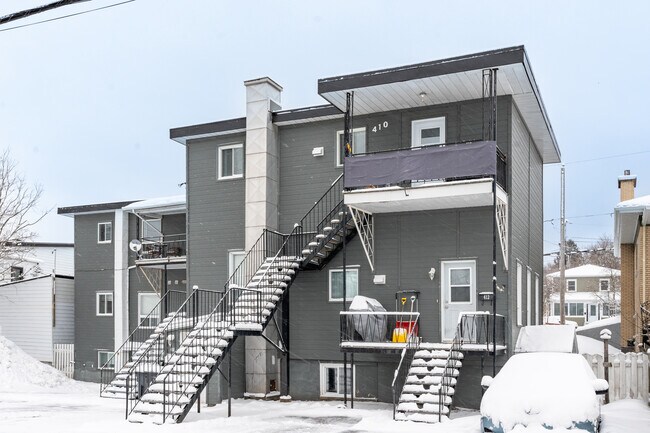 410 Saint-Onésime St in Lévis, QC - Building Photo - Building Photo
