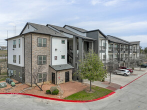 Madison at Westinghouse in Georgetown, TX - Foto de edificio - Building Photo