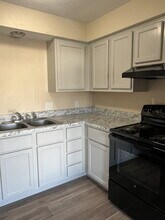 1025 E Pearl St in Miamisburg, OH - Building Photo - Building Photo