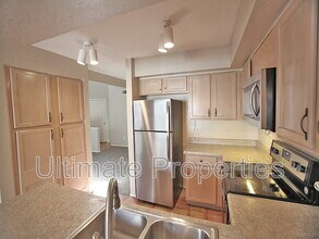 14249 N 23rd St in Phoenix, AZ - Foto de edificio - Building Photo