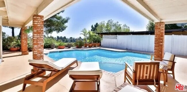 property at 2042 Linda Flora Dr