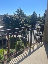 5834 NE 75th St in Seattle, WA - Building Photo - Building Photo