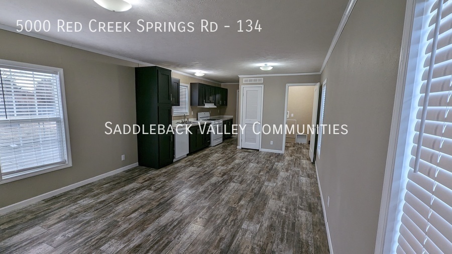 5000 Red Creek Springs Rd in Pueblo, CO - Building Photo