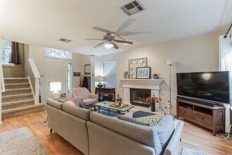 2912 Feathercrest Dr in Austin, TX - Building Photo - Building Photo