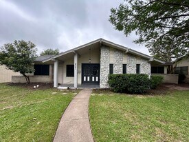 2021 Aloha Dr in Mesquite, TX - Building Photo