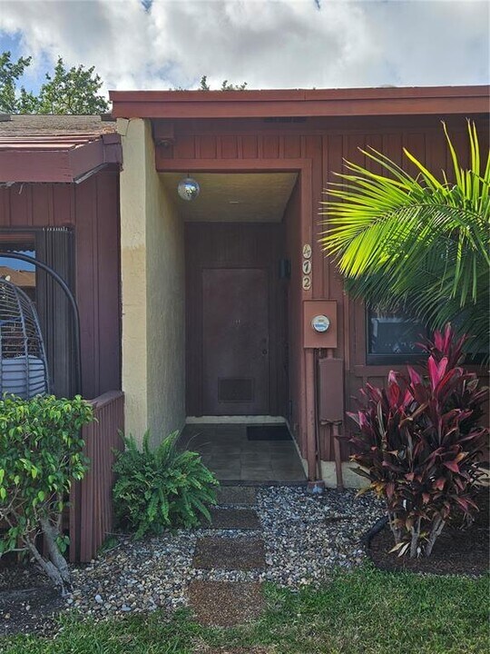 472 SE 11th Ter in Dania Beach, FL - Building Photo