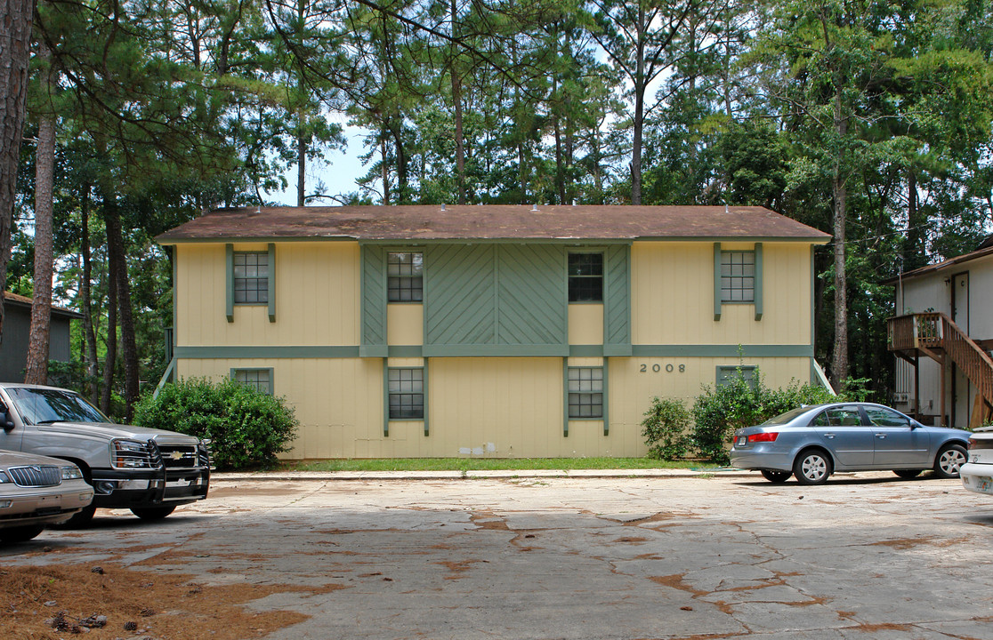 2008 Bradford Ct in Tallahassee, FL - Building Photo