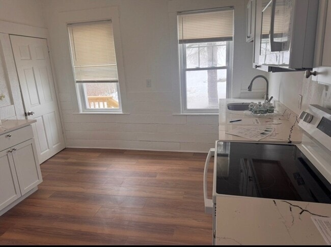 9 Creston St in Worcester, MA - Building Photo - Building Photo