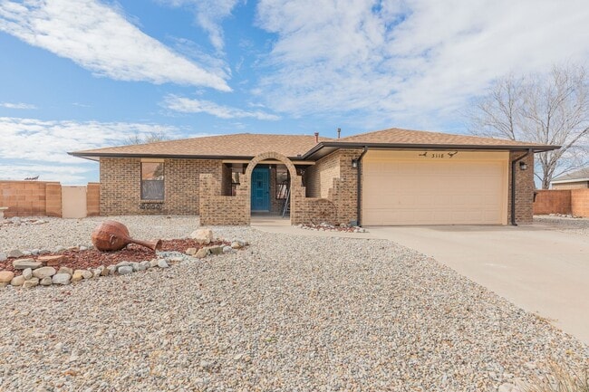 property at 3118 Summer Ave