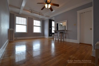 120 Lanark Rd, Unit 7 in Boston, MA - Foto de edificio - Building Photo