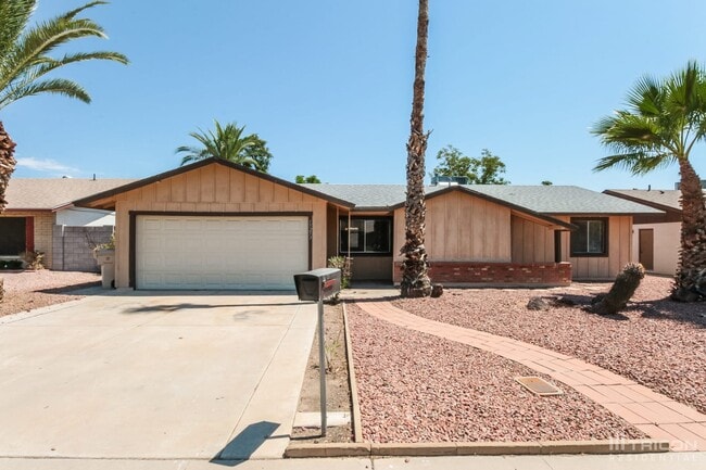 15253 N 53rd Ave in Glendale, AZ - Building Photo - Building Photo
