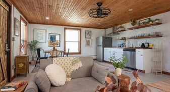 227 S Hudson St, Unit SI ID1502052P in Buckner, MO - Building Photo