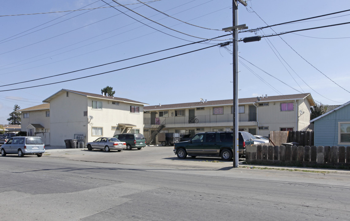 1139 E Laurel Dr in Salinas, CA - Building Photo