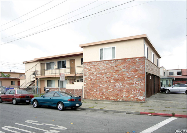 1328 Sutter Ave in San Pablo, CA - Building Photo - Building Photo