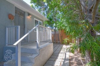317 6th Ave, Unit A in Venice, CA - Building Photo - Building Photo