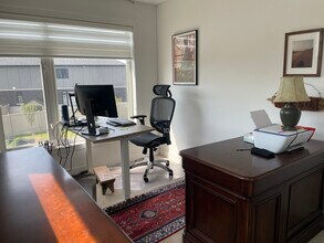 Welcome to this 3 bed 2.5 bath located in beautiful Ottawa in Ottawa, ON - Building Photo - Building Photo