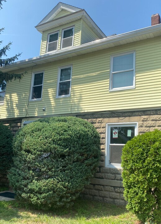104-106-106 Bowers St in Nashua, NH - Foto de edificio