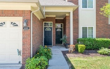 14353 Shadywood Dr in Sterling Heights, MI - Foto de edificio - Building Photo
