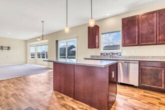 418 Sawgrass Ct in St. Charles, MO - Building Photo - Building Photo