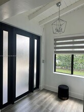 821 NE 121st St in North Miami, FL - Building Photo - Building Photo