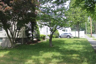 8 Park Ave in Natick, MA - Building Photo - Building Photo