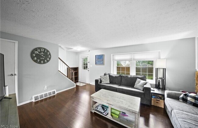 1799 Higby Dr, Unit B in Stow, OH - Building Photo - Building Photo