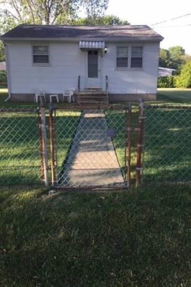 property at 219 Texas Ave