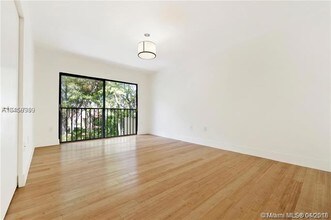 9717 Costa Del Sol Blvd-Unit -B-100 in Doral, FL - Building Photo - Building Photo