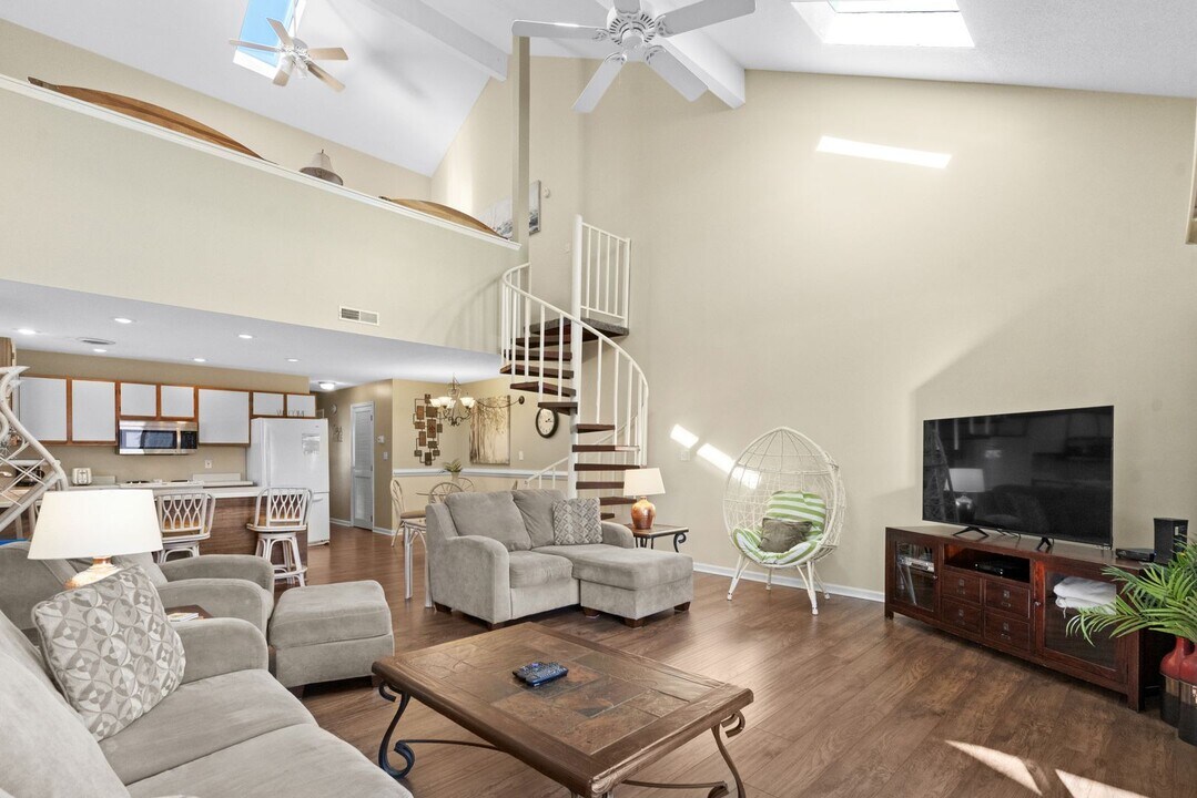 1870 Auburn Ln in Surfside Beach, SC - Building Photo