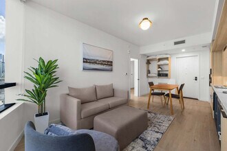 225 N Miami Ave, Unit SI ID1373681P in Miami, FL - Building Photo - Building Photo