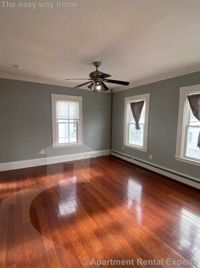 67 Flint St in Somerville, MA - Building Photo - Building Photo