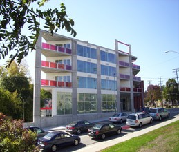 Stadium Lofts Apartments in Madison, WI - Building Photo - Building Photo