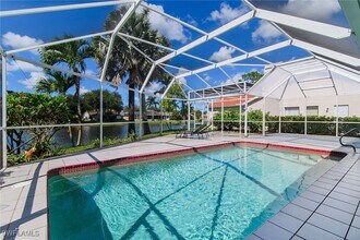 443 Dundee Ct in Naples, FL - Building Photo - Building Photo
