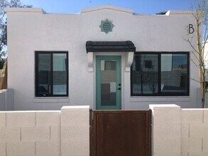 725 W McKinley St in Phoenix, AZ - Building Photo - Building Photo
