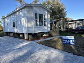 6105 Land O' Lakes Blvd in Land O Lakes, FL - Building Photo - Building Photo