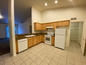 3011 Woodbridge St in Caldwell, ID - Building Photo - Building Photo