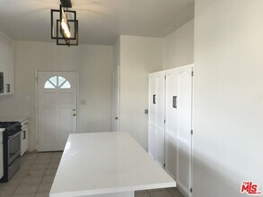 1732 Hauser Blvd in Los Angeles, CA - Building Photo - Building Photo