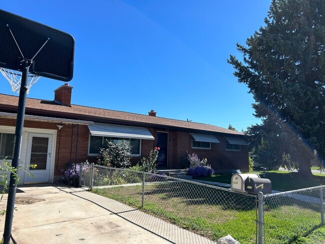 property at 512 150 E