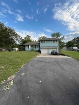 750 E Gay St in Warrensburg, MO - Building Photo